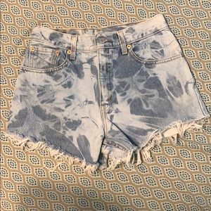 Levi shorts bleached